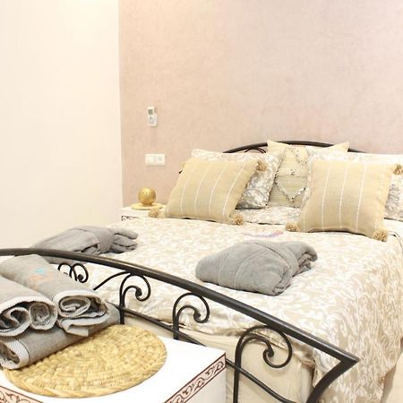 Riad Miel & Une Nuit Marrakesh Exterior photo